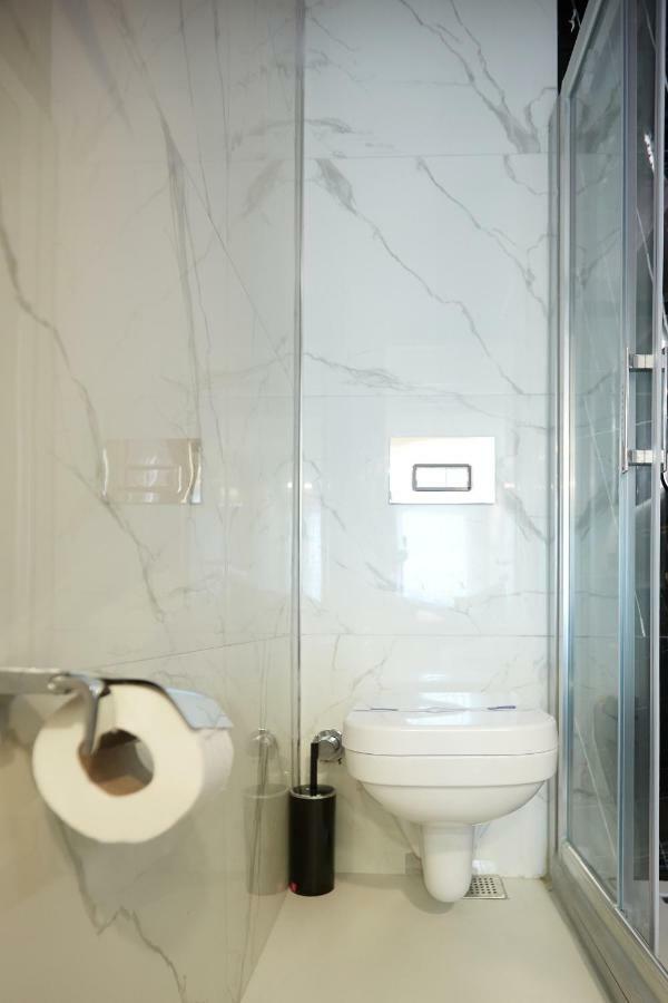Kartal Palace Taksim Square FAMİLY HOTEL Istanbul Bagian luar foto