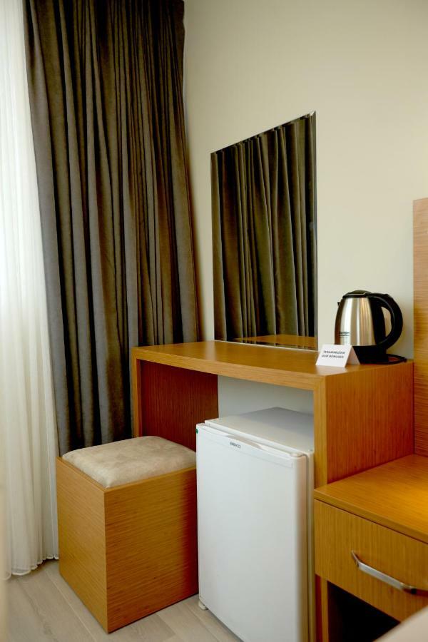 Kartal Palace Taksim Square FAMİLY HOTEL Istanbul Bagian luar foto