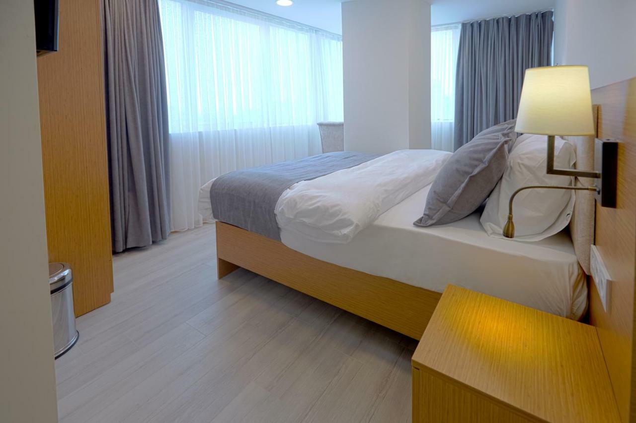 Kartal Palace Taksim Square FAMİLY HOTEL Istanbul Bagian luar foto