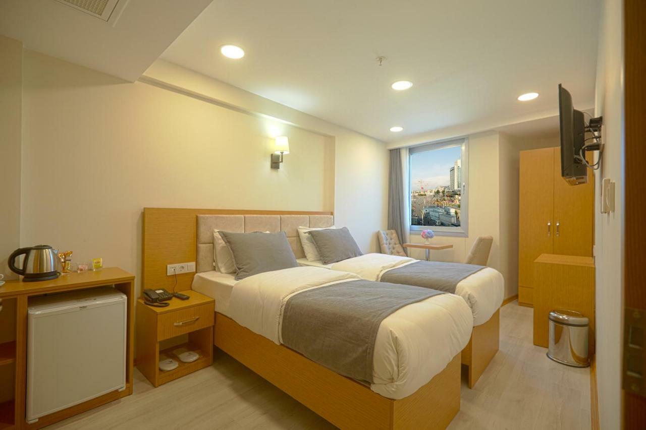 Kartal Palace Taksim Square FAMİLY HOTEL Istanbul Bagian luar foto